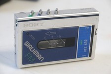 En panne, pour pieces : Walkman, baladeur K7 Cassette vintage SONY WM-F20