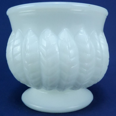 Vintage Randall White Milk Glass Flower Vase - Planter Wheat Feather Pattern