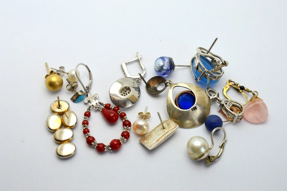 MIXED 925 STERLING SILVER LOT OF EARRINGS WITH FINE GEMSTONES TO SORT, CRAFT - Image 4 of 4