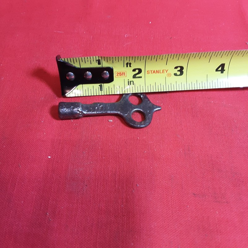 Vintage Owl head cast iron clock key 3/16"square rachet end