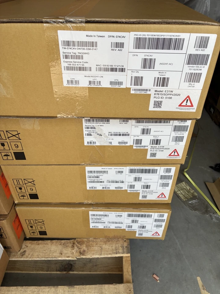 NEW Dell N3224T-ON 24-port 1G - 4-port 10G - 2-port 100G Layer 3 switch 74C4V - Image 2 of 2