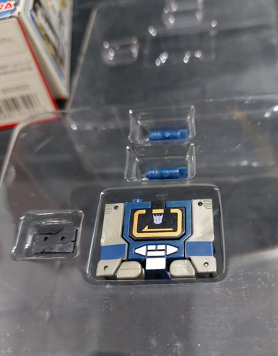 WST Soundwave GTF05 figure World's Smallest Transformers Series 1 - Picture 9 of 12
