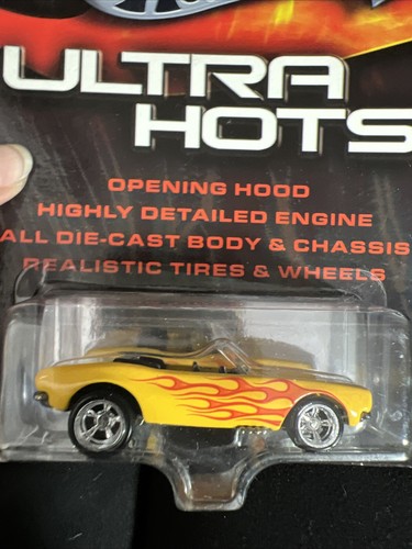 Hot Wheels 2005 Ultra Hots ‘67 CAMARO Yellow REAL RIDERS B24 - Picture 8 of 9