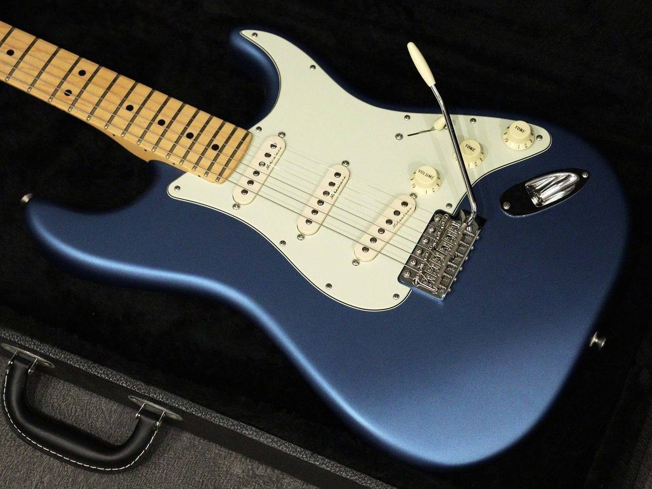 Fender American Performer Stratocaster Maple Satin Lake Electric Guitar Used