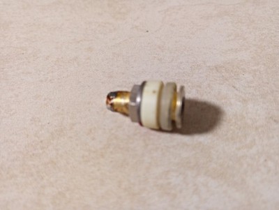 NAGRA III ONE BANANA LINE IN OUT SOCKET. FREE SHIP
