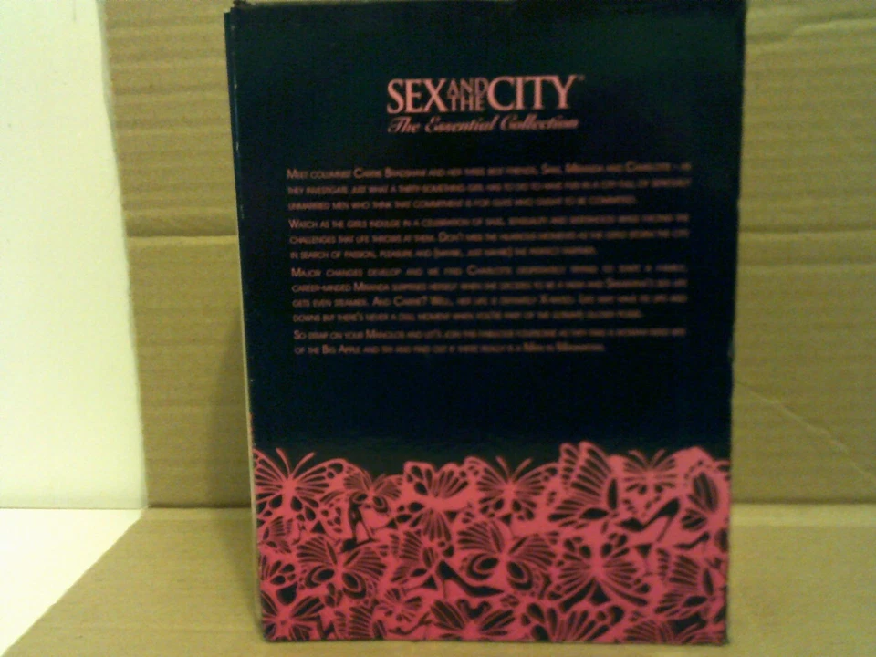 Sex And The City: The Essential Collection DVD Box Set Region 2 PAL - Image 2 of 3