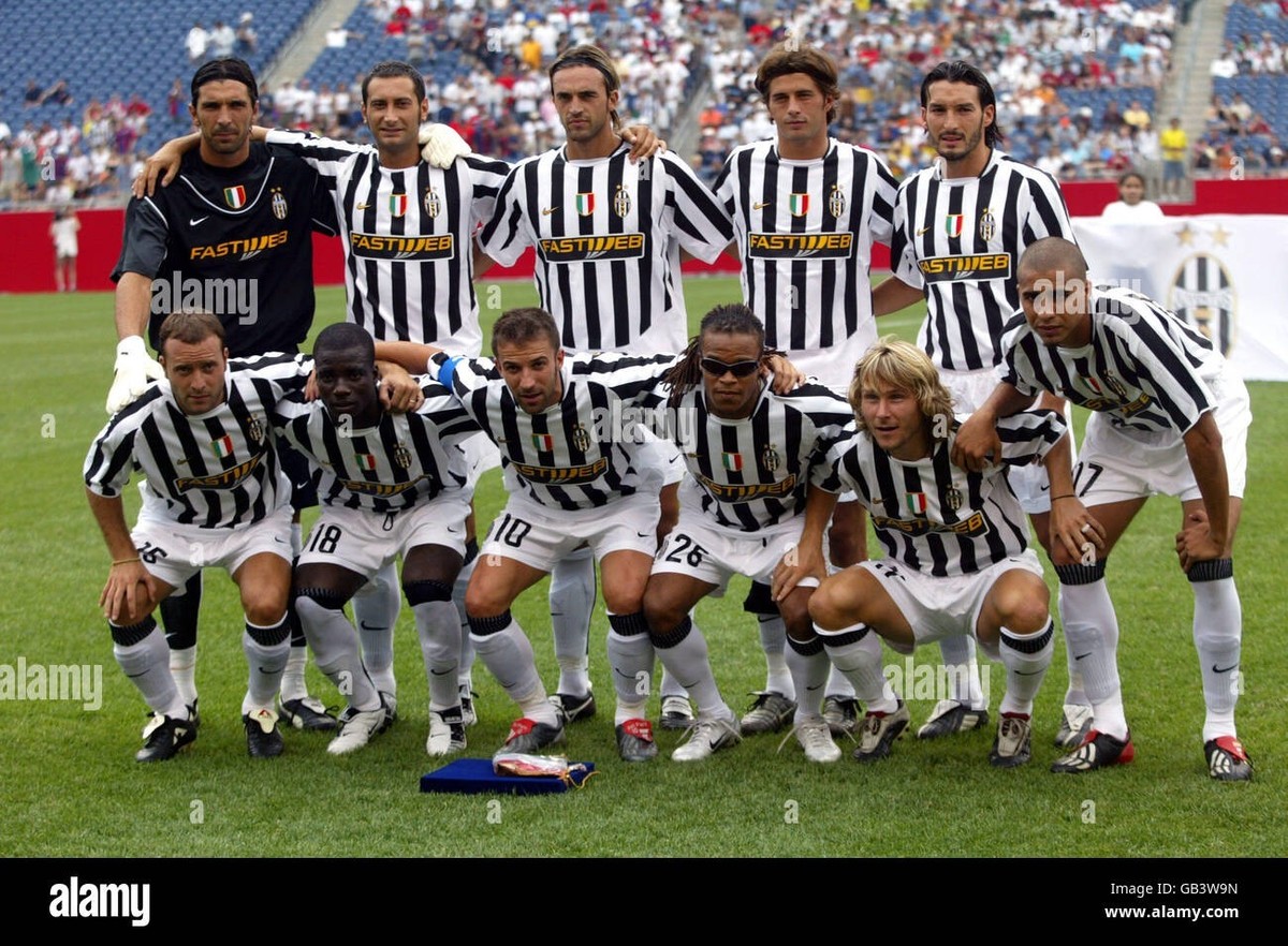vintage Nike JUVENTUS FC 2003-04 home shirt M soccer jersey