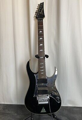 Ibanez Universe UV-777-BL Electirc Guitar 7 String w/ Hard Ibanez Universe UV-777-BL Electirc Guitar 7 String w/ Hard