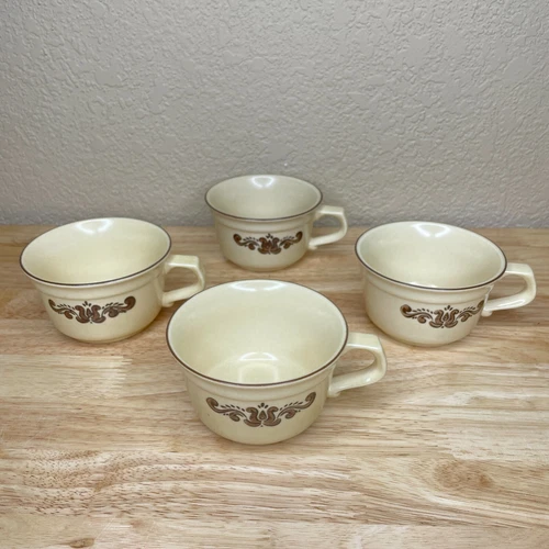 Set of 4 Vintage Pfaltzgraff Brown Tan Village Coffee Tea Mugs 6-1 Retro Pottery