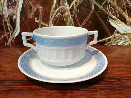 ROYAL COPENHAGEN - Fächer Blau / Bla Vift - kleine Suppentasse 1212/11552