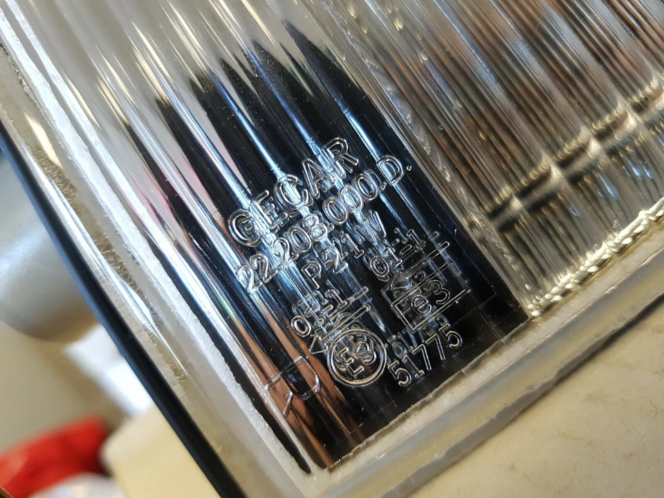 Freccia anteriore Destro Per Renault 21 2a Serie Trasparente GECAR F19.10.3.110 - Immagine 3 di 4