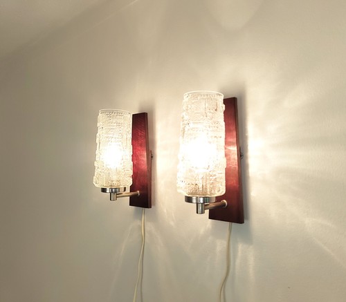 Vintage pair of sconces / wall lights, mid century, teak and brass, Swedish - Picture 3 of 9