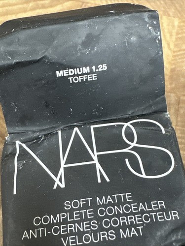 Nars Soft Matte Complete Concealer (0.21oz / 6.2g) ~ Medium 1.25 Toffee - Picture 2 of 3