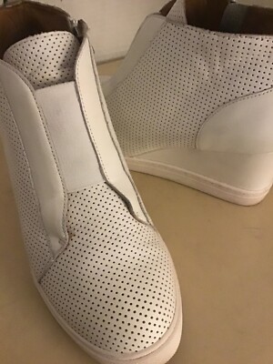 Linea Paolo women white leather wedge sneaker boots US size 7.5 Euro 38.5 medium