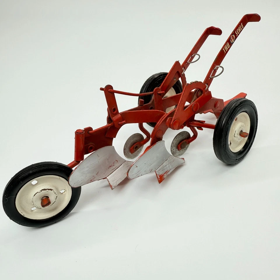 Vintage Tru-Scale Red 3-Bottom Plow Farm Toy Tractor Implement Diecast Model - Image 2 of 4