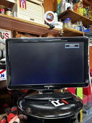 Philips 19PFL4505D/F7 19 Inch 720P LED LCD HDTV Gaming Television TV with Remote