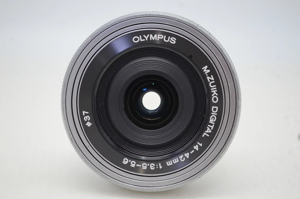OLYMPUS M.ZUIKO DIGITAL ED 14-42mm F3.5-5.6 EZ Silver Lens Micro 4/3 #251112x - Image 4 of 4