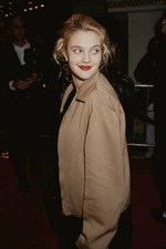 Drew Barrymore wearing a beige Harrington jacket Westwood prem- 1991 Old Photo