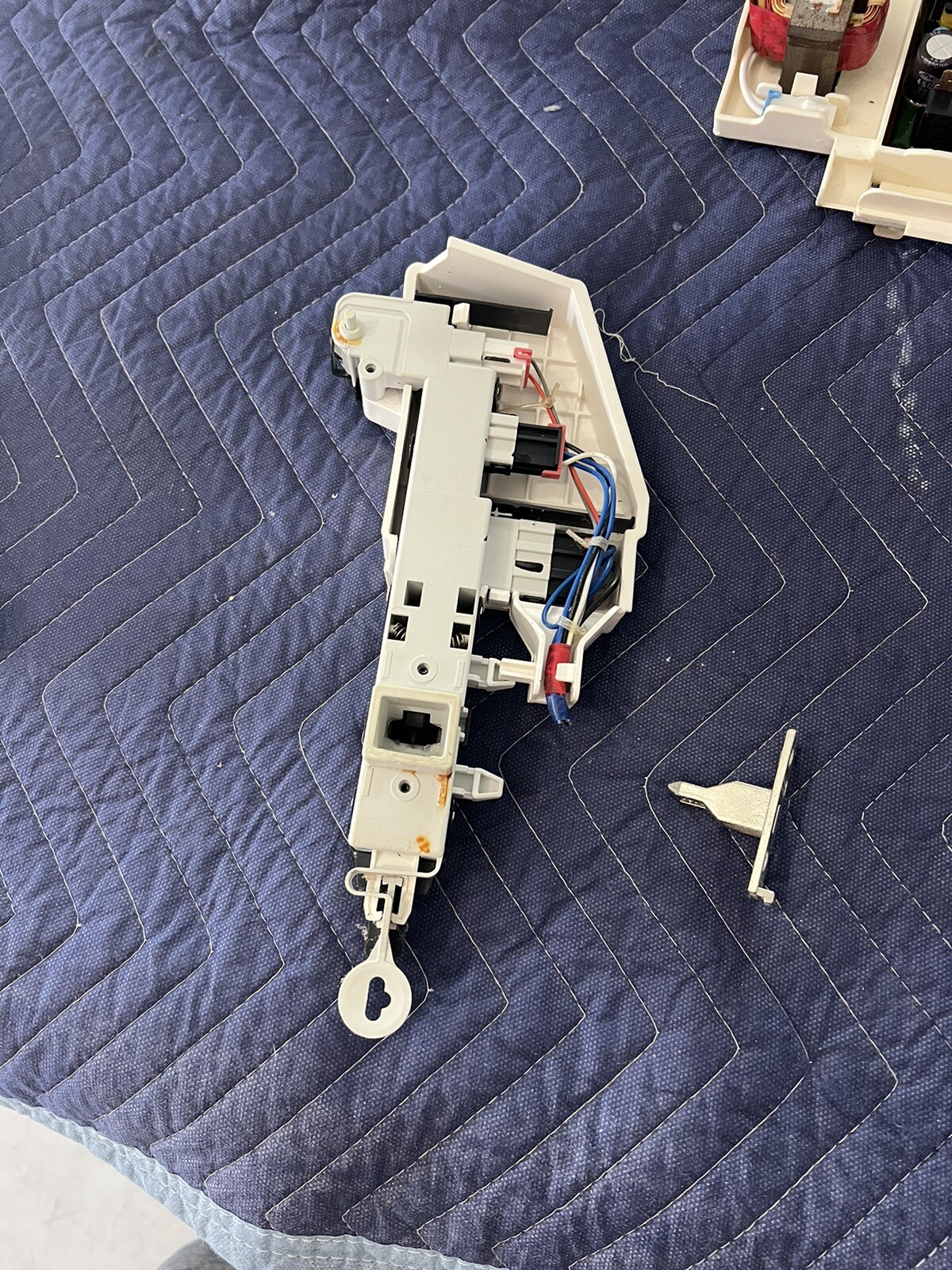 DC6400519B Samsung Washer Door Lock With Door Strike eBay