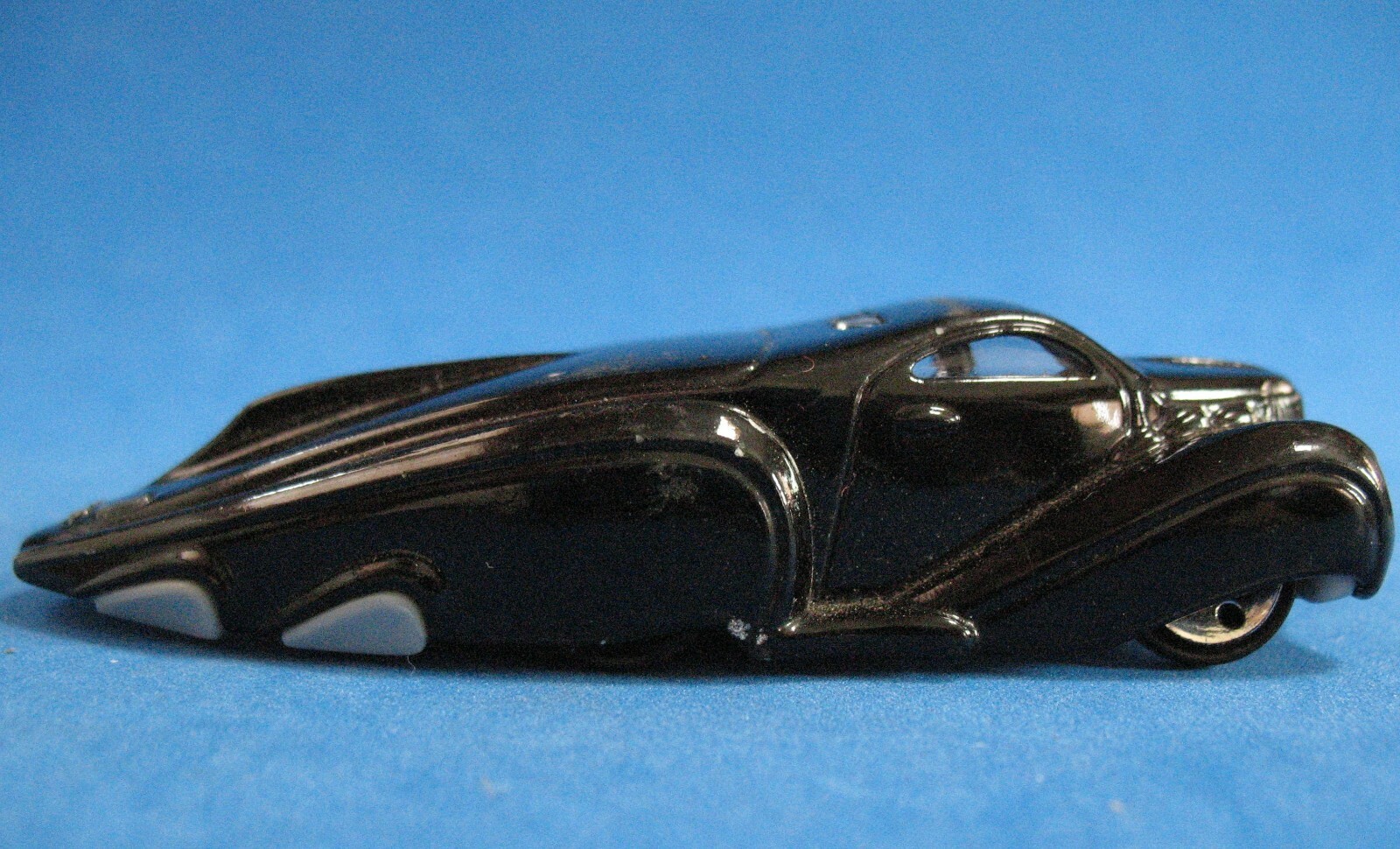 Picture 2 of 8