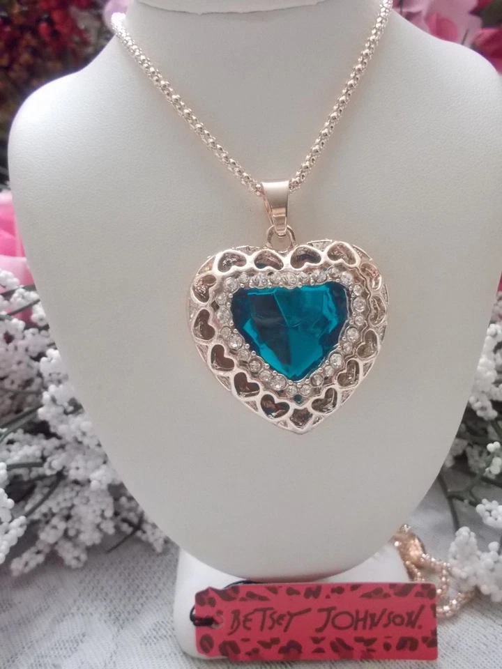 BETSEY JOHNSON КРАСИВЫЙ АКВА СИНИЙ СТРАЗЫ И КРИСТАЛЛ СЕРДЦЕ ПОДВЕСКА ОЖЕРЕЛЬЕ - Изображение 4 из 4