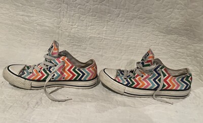 Size 6 - Converse Chuck Taylor All Star Low Rainbow Zig Zag for