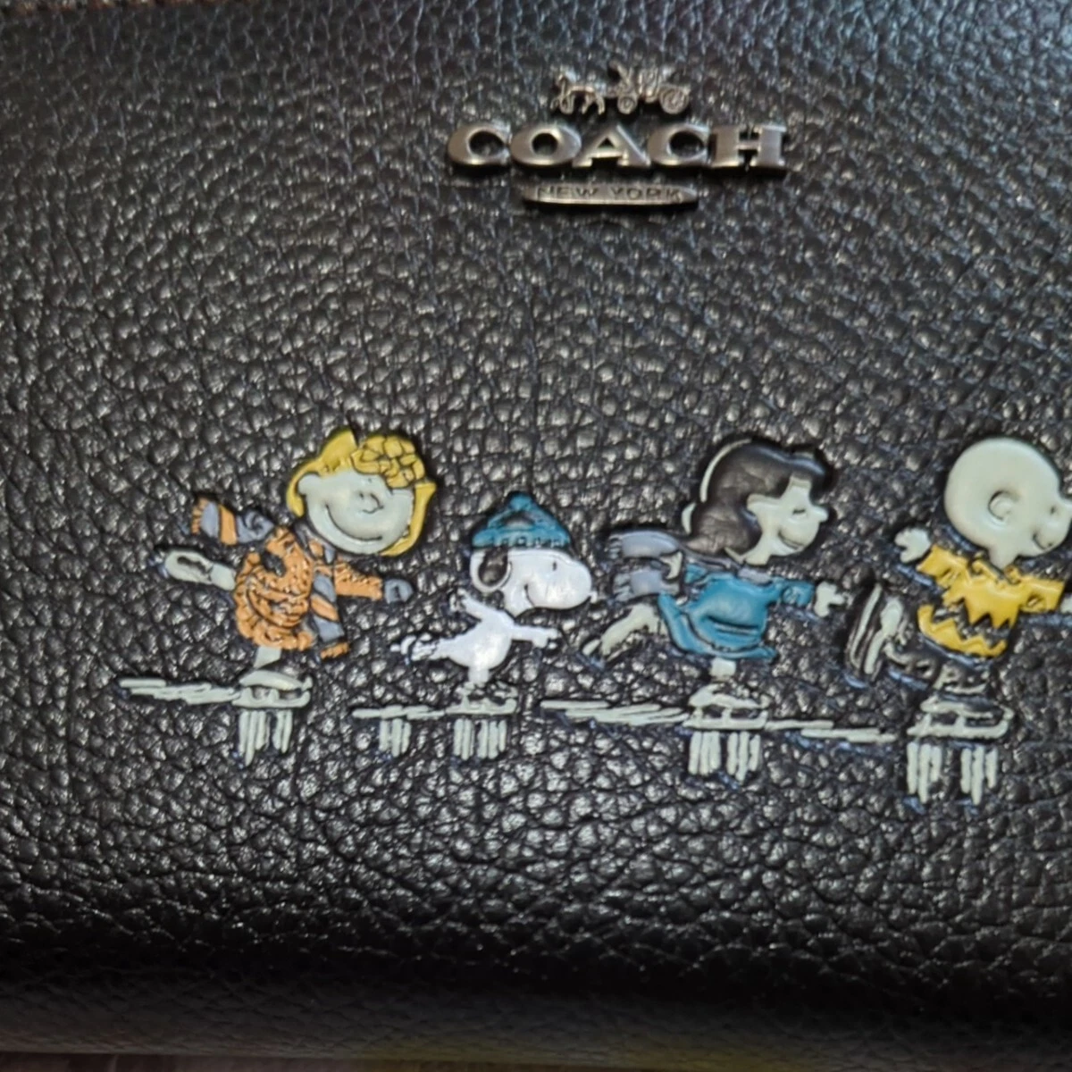 Vans top snoopy wallet