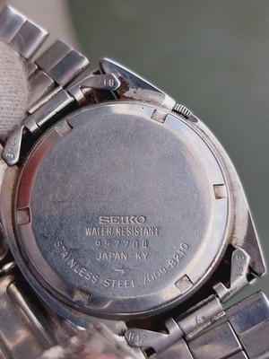Vintage Seiko 5 7009-8210 Automatic 21 jewels gray dail men watch