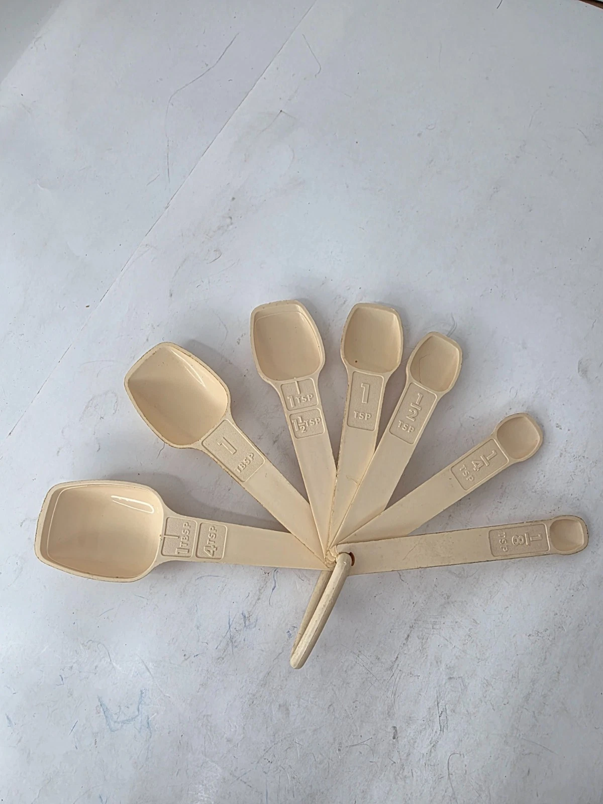 Vintage Tupperware Nesting Measuring Spoons Set of 7