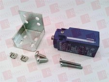 SCHNEIDER ELECTRIC NSYDCM20 / NSYDCM20 (NEW IN BOX)