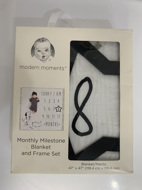 NIB Modern Moments Monthly Milestone Blanket and Frame Set Black White Star Dog NIB Modern Moments Monthly Milestone Blanket and Frame Set Black White Star Dog