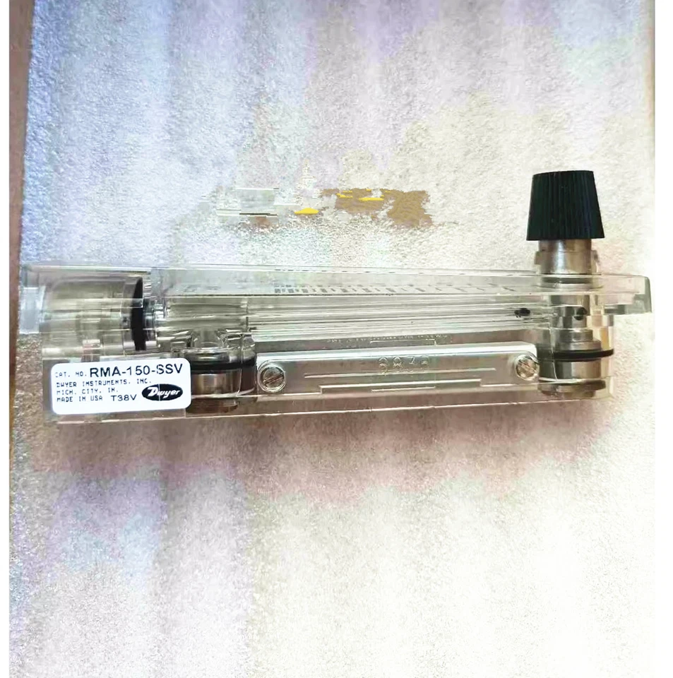 1pcs Dwyer RMA-150-SSV Rotor Float Flowmeter - Image 2 of 3