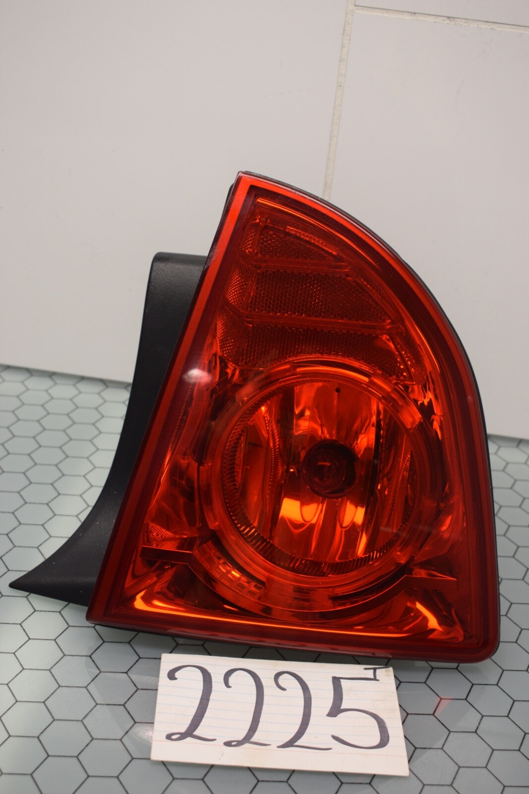 08 09 10 11 12 Malibu PASSENGER Side Tail Light Used Rear Lamp #2225-T