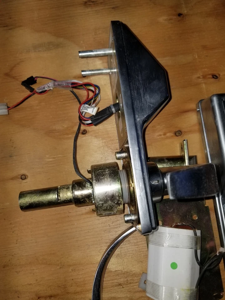 Cerradura digital independiente Alarm Lock Trilogy Dl2700IC/26D - Imagen 2 de 2