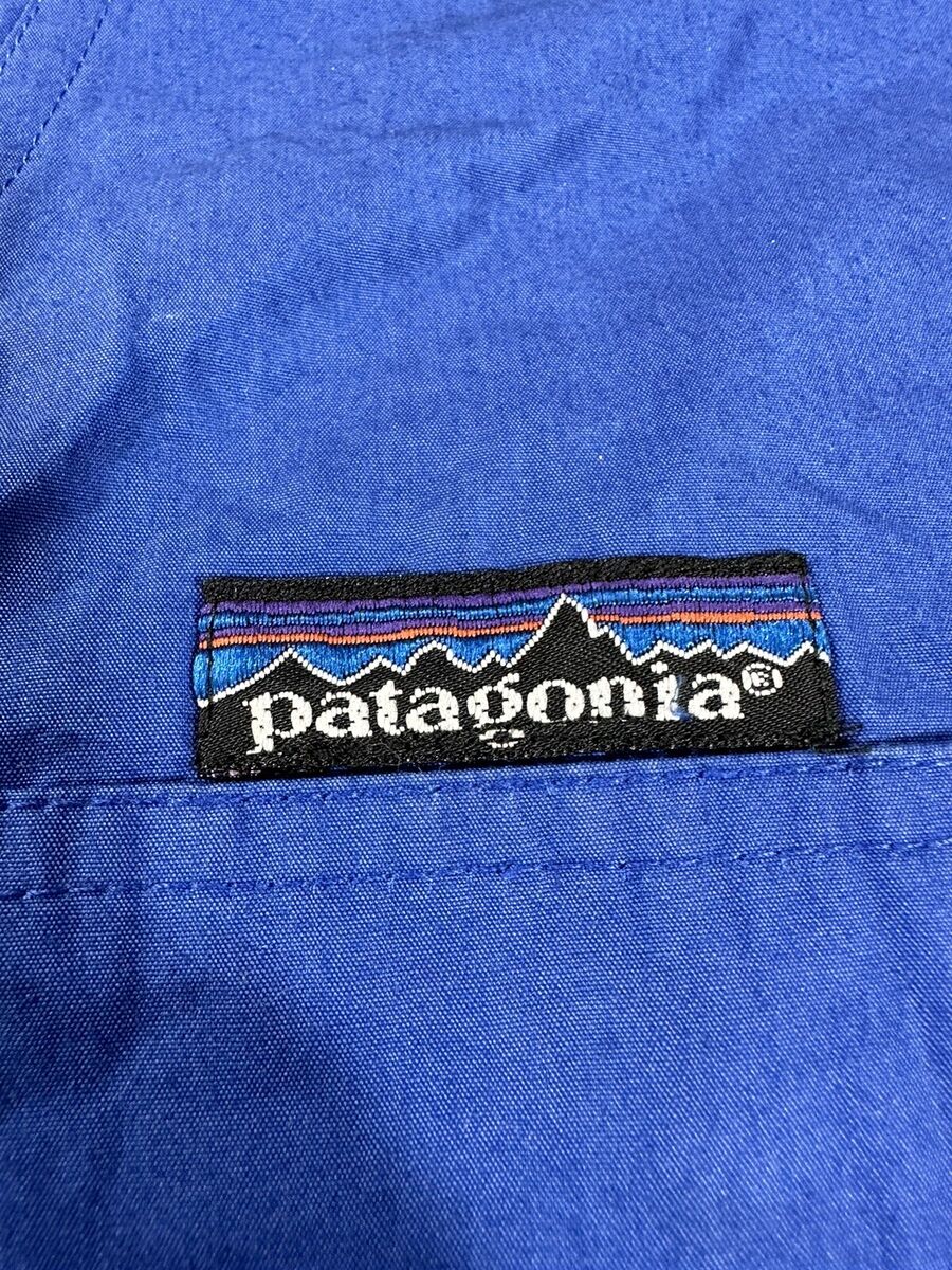 PATAGONIA ULTRA RARE 80S MADE IN HONG KONG BLUE HOODED PATAGONIA ULTRA RARE 80S MADE IN HONG KONG BLUE HOODED