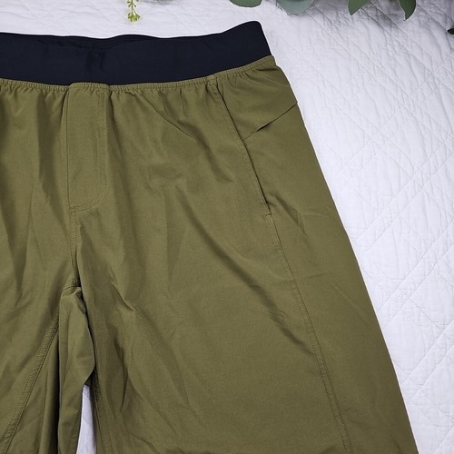 Pantalones Cortos Sueltos Atléticos de Baloncesto Verde Oliva Lululemon Para Hombre Talla XL Rendimiento - Imagen 3 de 9