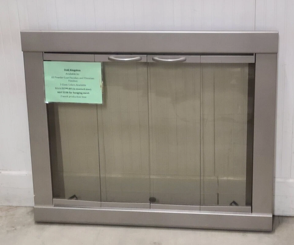 Puertas plegables de vidrio gris acabado plateado Stoll Kingston 36-1/2" x 30" Foto 2 de 4