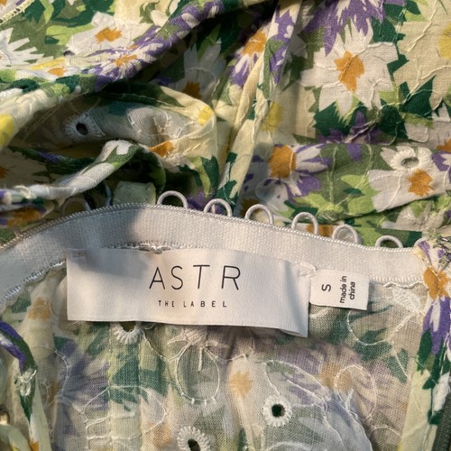 ASTR The Label Women size S Baylin Floral Peplum Top lavender green lace up back - Picture 3 of 10