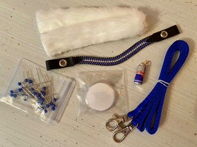Hobby Horse Turnier Set - Strassstirnriemen, Zügel, Fell , Nadeln, Startnummer