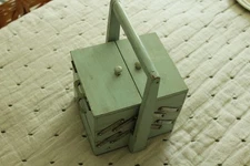 Vintage Mid Century Modern Accordion Wood Sewing Box 5.5”x6.5”x5.75”