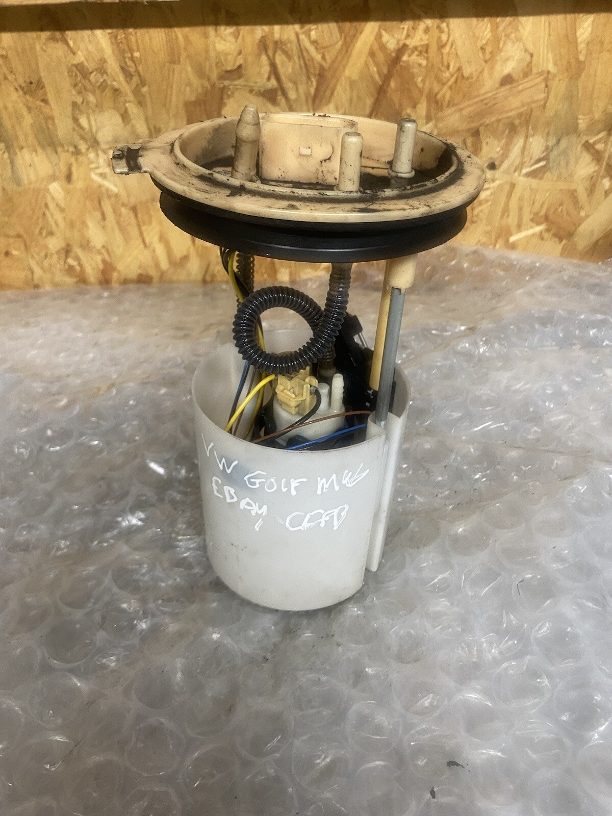 VW Golf MK6 20092012 2.0 TDI Tank Fuel Pump Sender Unit CFFB