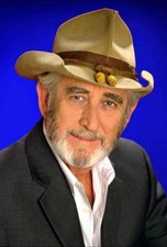 Don Williams Unsigned 8x6 photo - Country singer - Donation to Cancer Charity *4