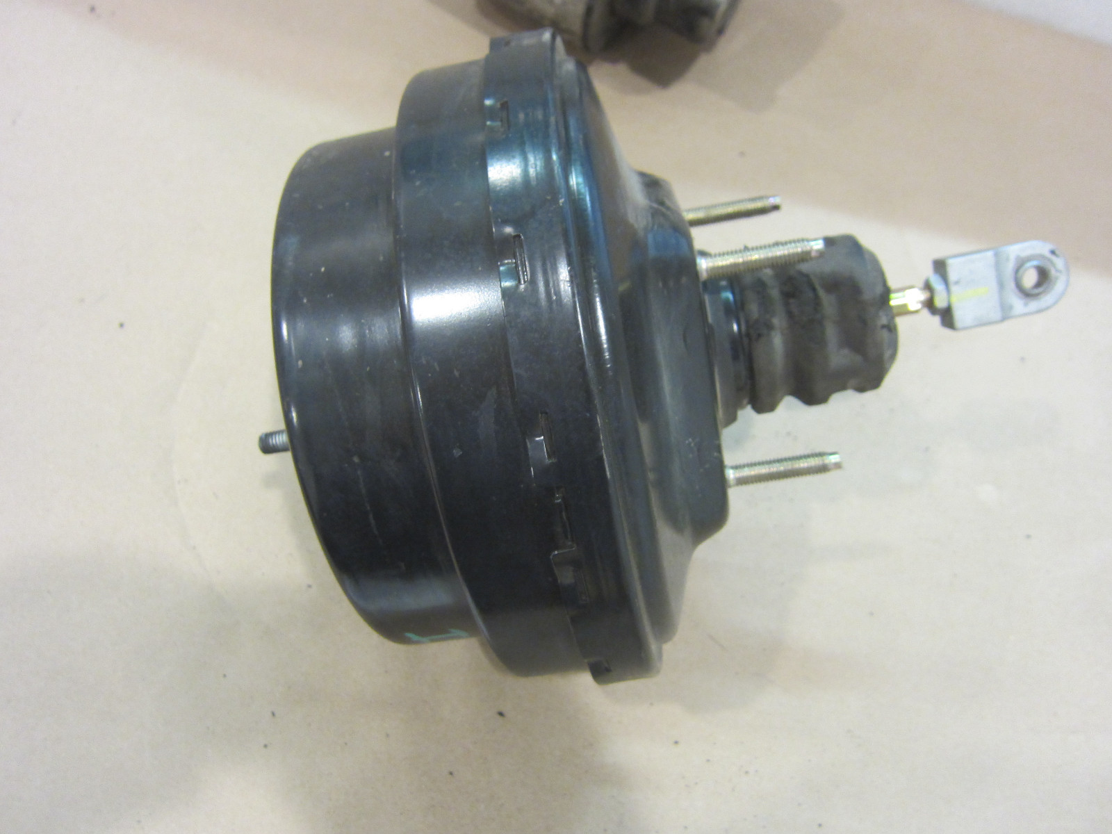 Maserati 4200 - Brake Booster Without Master Cylinder - P/N 195560