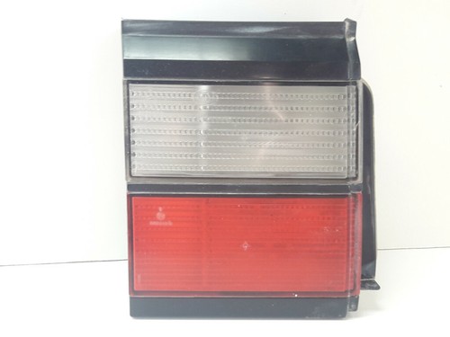 Volkswagen PASSAT B3 1988 Left Rücklicht Deckel 357945107 GUST15706