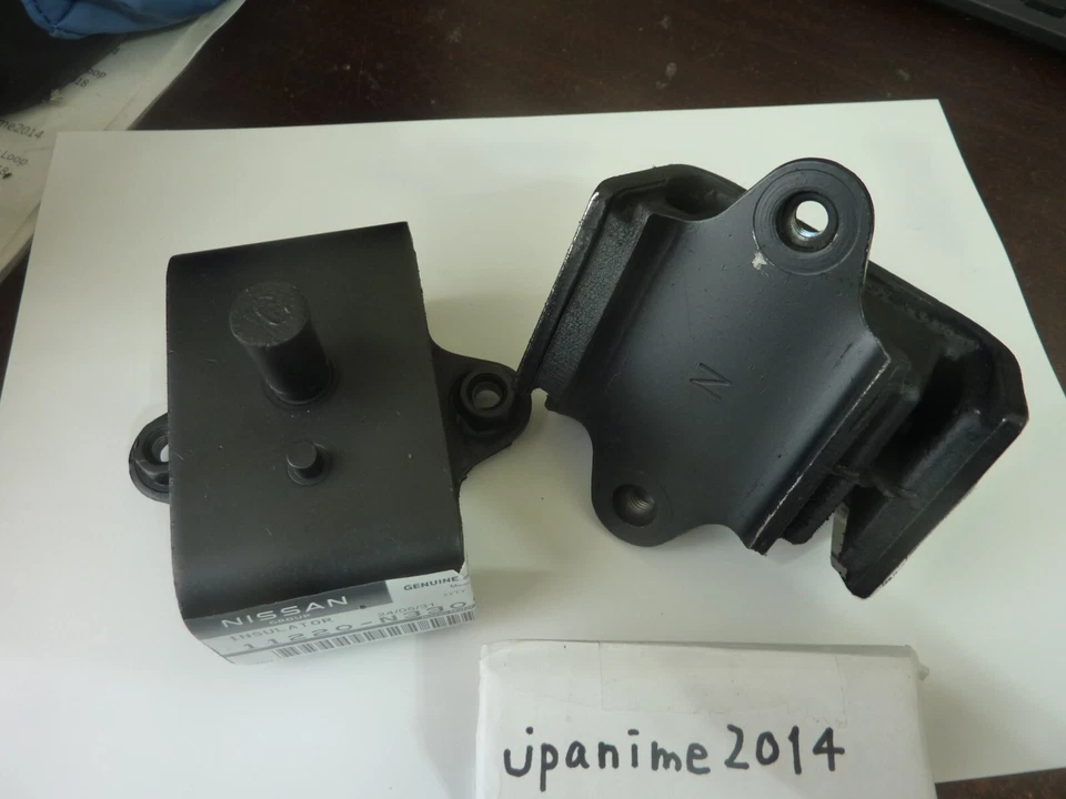 # Datsun Nissan Genuine 11220-N3300 240Z 260Z 280Z Engine Rubber Mount Set of 2* Foto 4 de 4