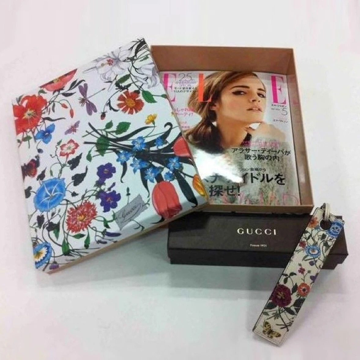 Gucci Elle Japon Magazine Flora Box & Cuir Bookmark Set 2014 édition spéciale