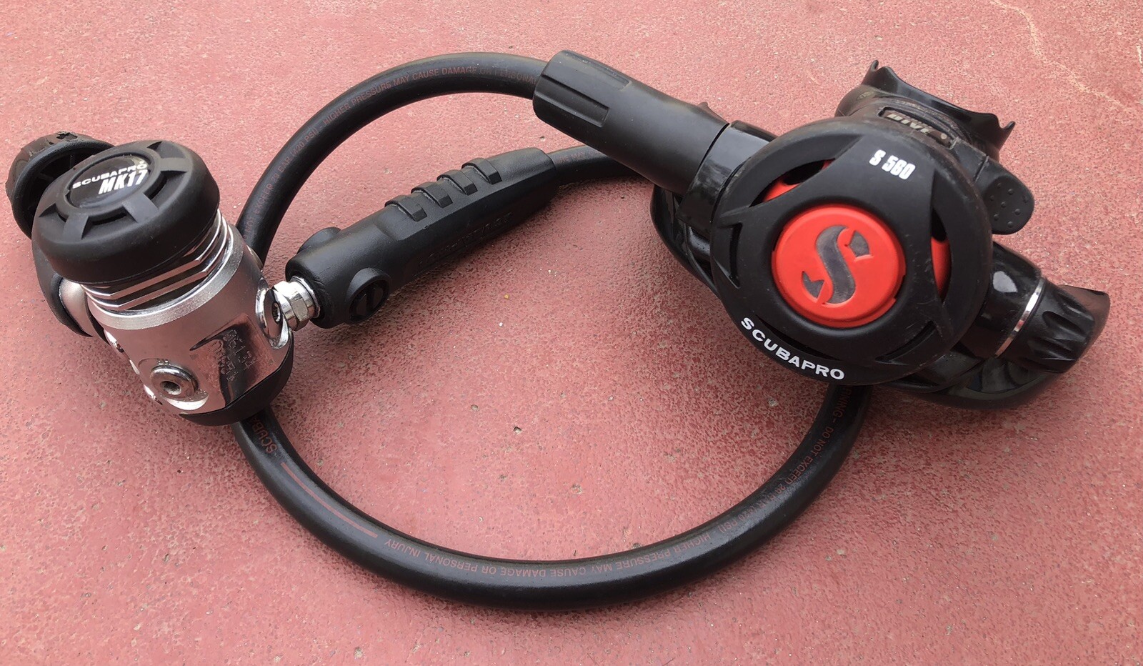 Scubapro 🇺🇸 MK17 S560 Regulator Dive Set W/extended Exhaust Tee – ASA  College: Florida