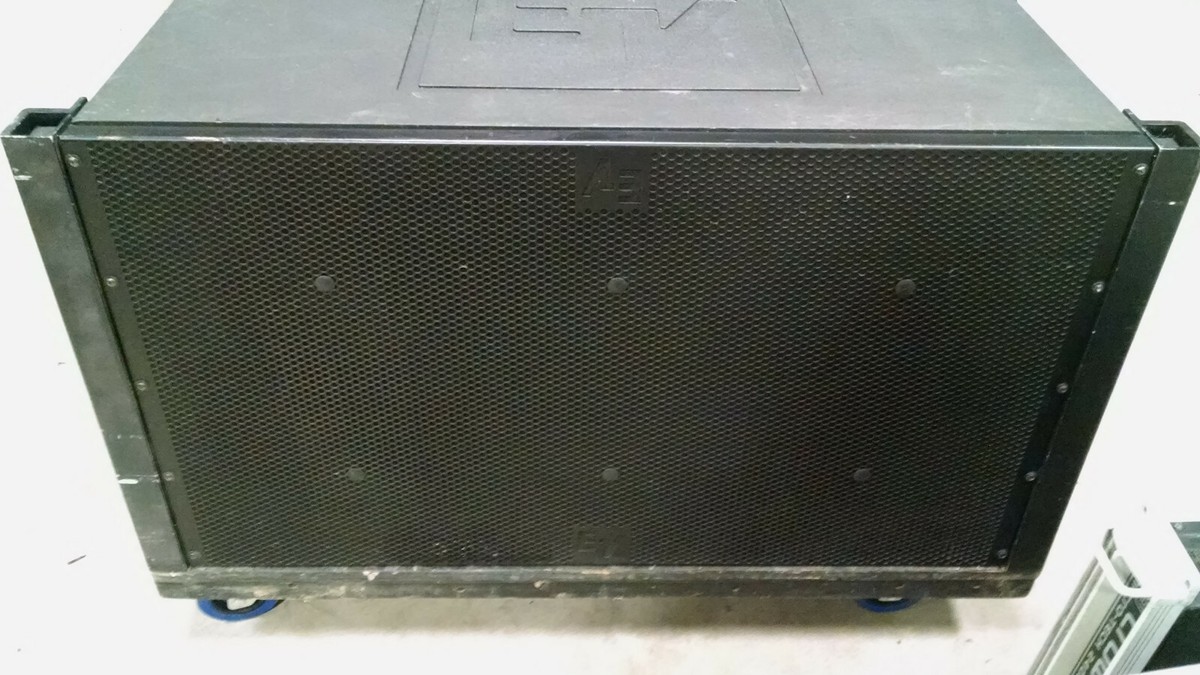 EV xlc 215 Electro Voice 215 line array sub bass cabinet xlc 127