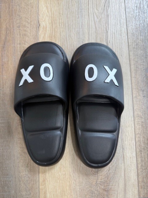 NEW Black Sandals Size Male 8.5-9 US / Women’s 10 US