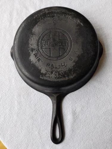 VTG Griswold Erie PA Cast Iron No 7 Skillet Large Block Logo 701 D Made In USA